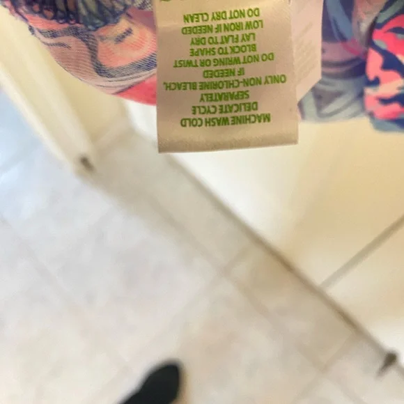 Beautiful Lilly Pulitzer Marlie Dress - Size M - Picture 9 of 14